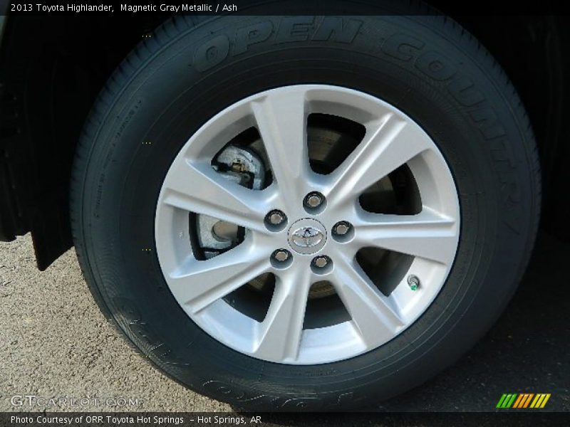 Magnetic Gray Metallic / Ash 2013 Toyota Highlander