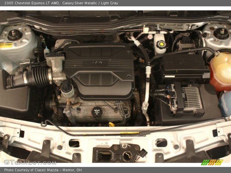 Galaxy Silver Metallic / Light Gray 2005 Chevrolet Equinox LT AWD