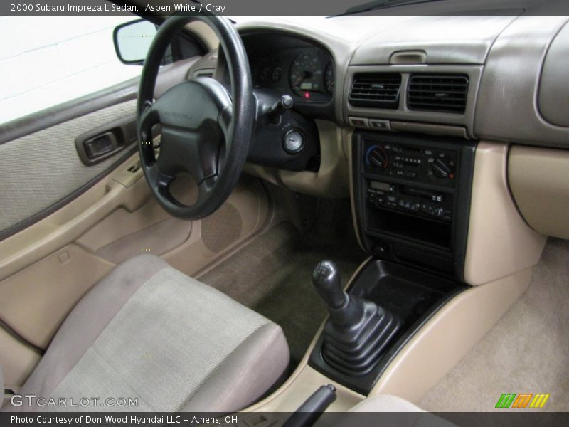 Aspen White / Gray 2000 Subaru Impreza L Sedan