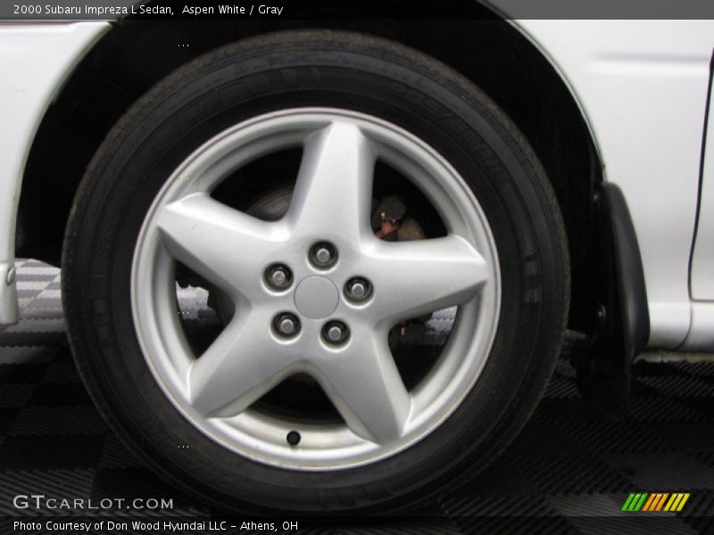  2000 Impreza L Sedan Wheel