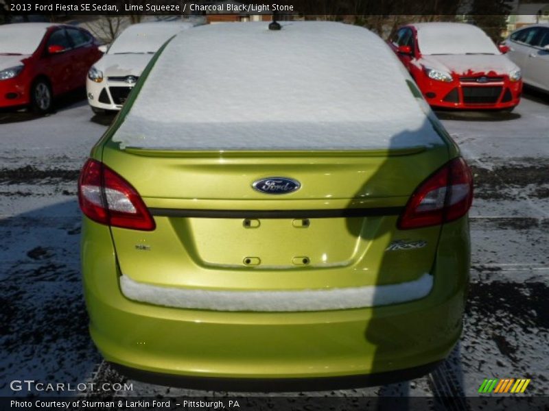 Lime Squeeze / Charcoal Black/Light Stone 2013 Ford Fiesta SE Sedan