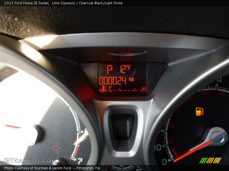 Lime Squeeze / Charcoal Black/Light Stone 2013 Ford Fiesta SE Sedan