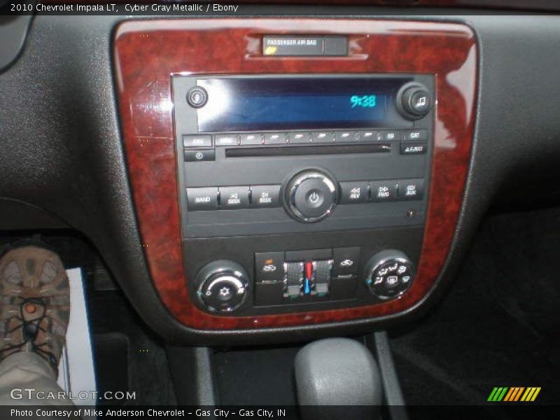 Controls of 2010 Impala LT