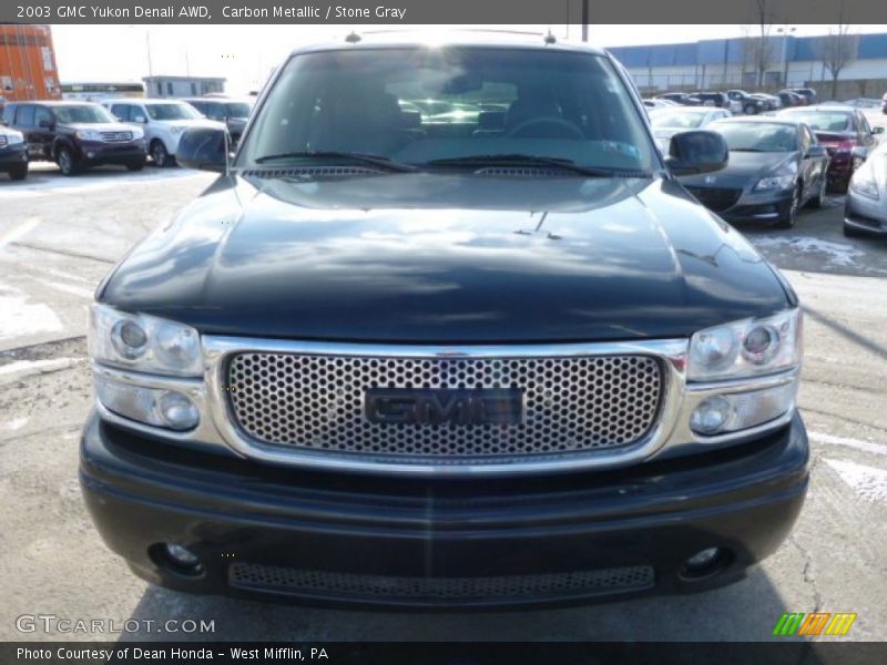 Carbon Metallic / Stone Gray 2003 GMC Yukon Denali AWD