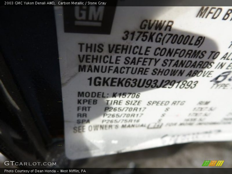 Carbon Metallic / Stone Gray 2003 GMC Yukon Denali AWD