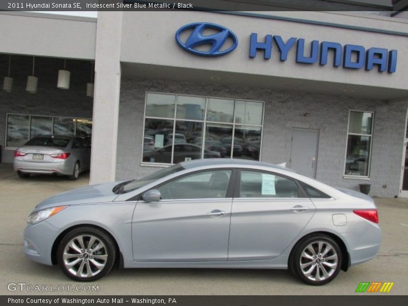 Iridescent Silver Blue Metallic / Black 2011 Hyundai Sonata SE