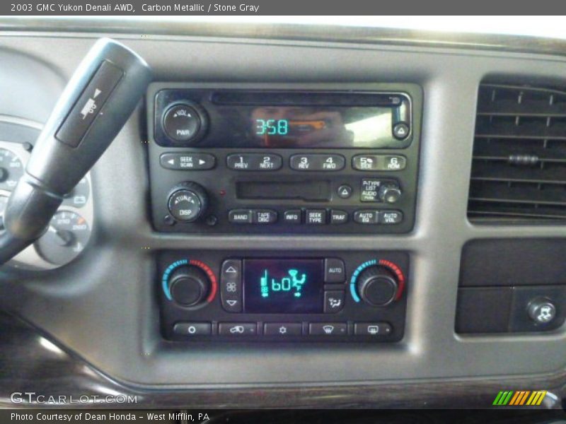 Carbon Metallic / Stone Gray 2003 GMC Yukon Denali AWD