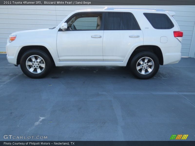 Blizzard White Pearl / Sand Beige 2011 Toyota 4Runner SR5