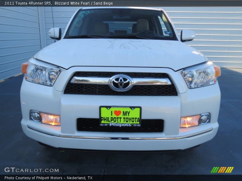 Blizzard White Pearl / Sand Beige 2011 Toyota 4Runner SR5