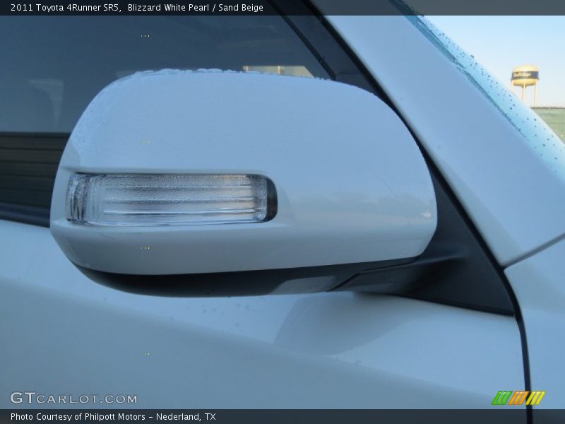 Blizzard White Pearl / Sand Beige 2011 Toyota 4Runner SR5