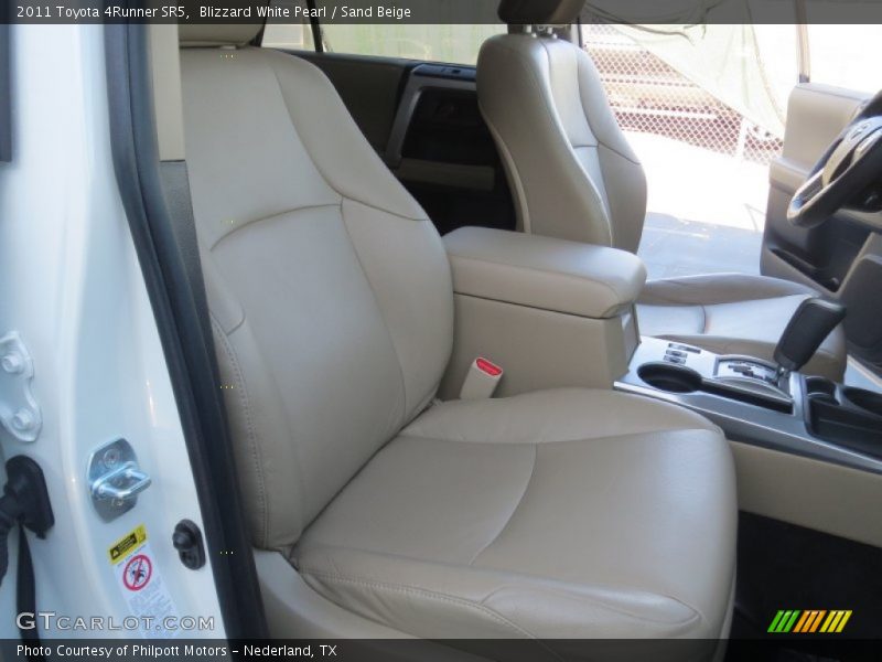 Blizzard White Pearl / Sand Beige 2011 Toyota 4Runner SR5