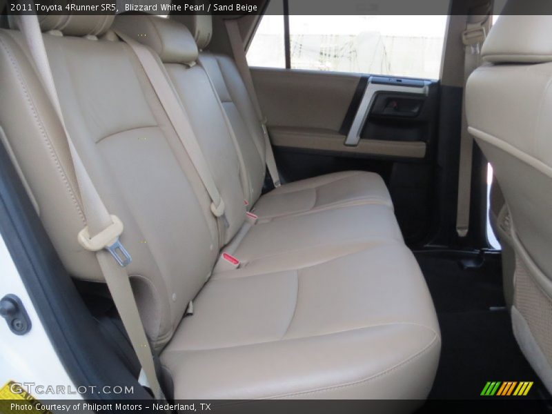 Blizzard White Pearl / Sand Beige 2011 Toyota 4Runner SR5