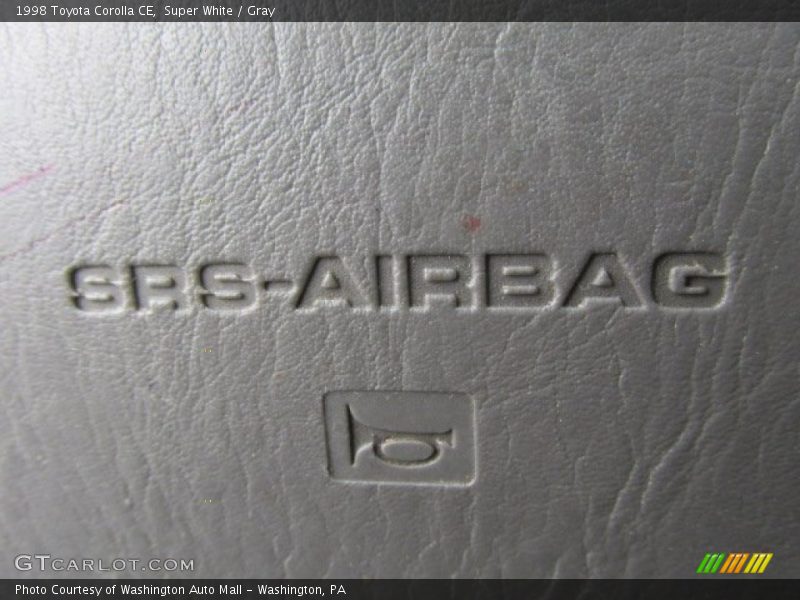 Super White / Gray 1998 Toyota Corolla CE