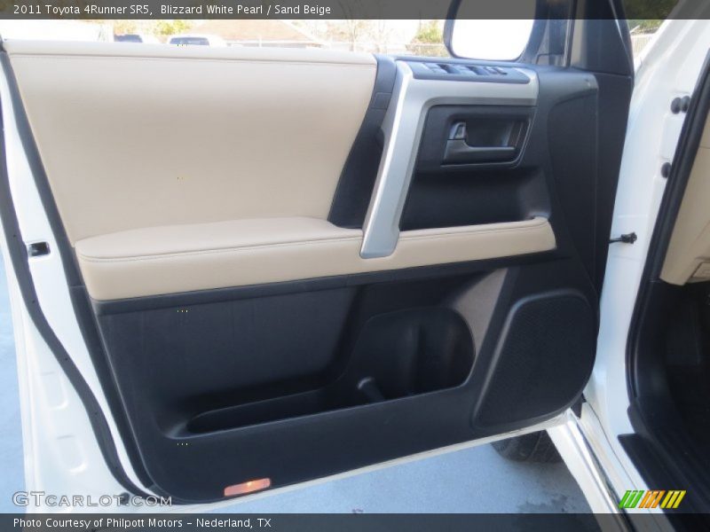 Blizzard White Pearl / Sand Beige 2011 Toyota 4Runner SR5