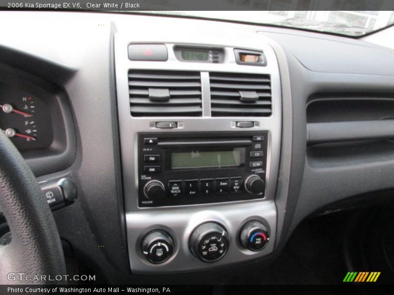 Clear White / Black 2006 Kia Sportage EX V6