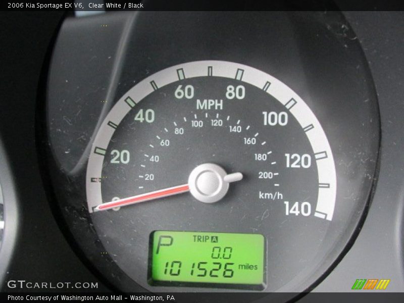 Clear White / Black 2006 Kia Sportage EX V6
