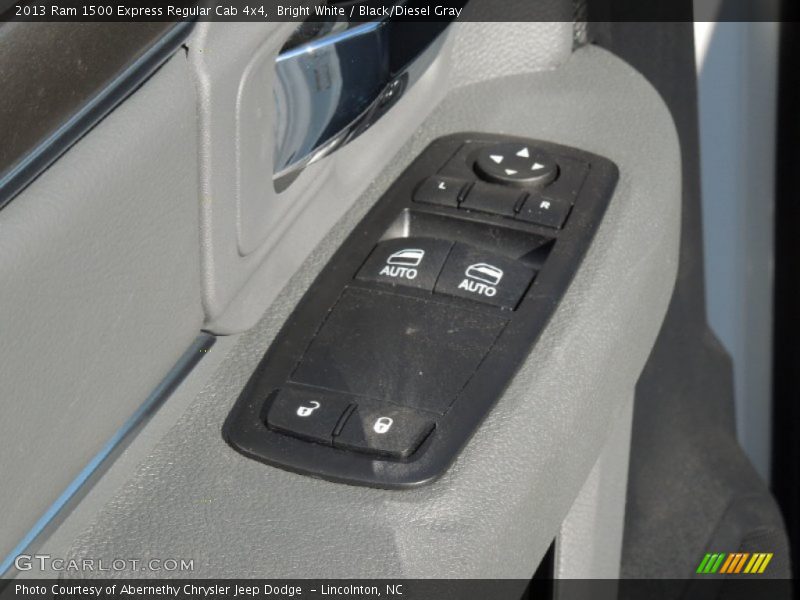 Bright White / Black/Diesel Gray 2013 Ram 1500 Express Regular Cab 4x4