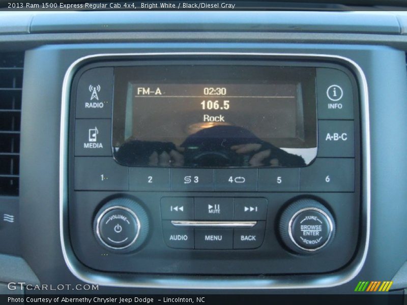 Controls of 2013 1500 Express Regular Cab 4x4