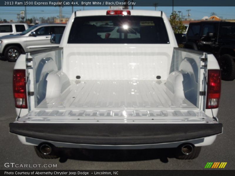 Bright White / Black/Diesel Gray 2013 Ram 1500 Express Regular Cab 4x4