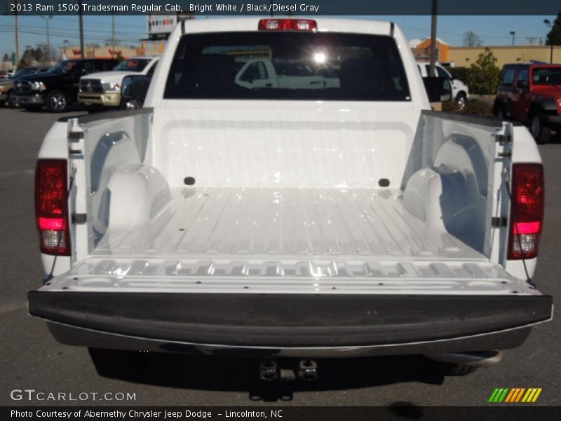 Bright White / Black/Diesel Gray 2013 Ram 1500 Tradesman Regular Cab