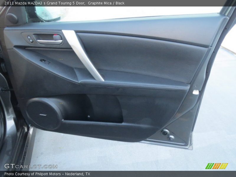 Graphite Mica / Black 2011 Mazda MAZDA3 s Grand Touring 5 Door
