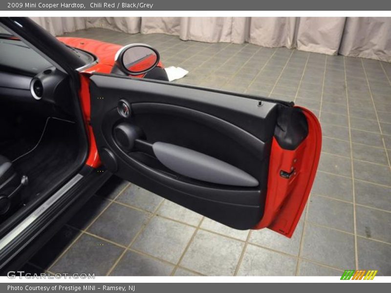 Chili Red / Black/Grey 2009 Mini Cooper Hardtop