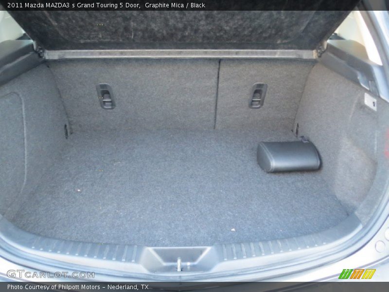 Graphite Mica / Black 2011 Mazda MAZDA3 s Grand Touring 5 Door