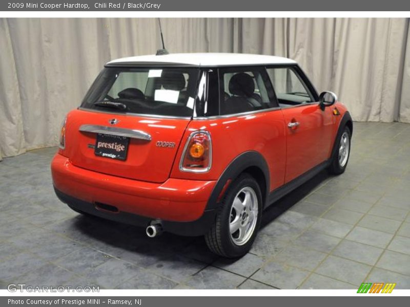 Chili Red / Black/Grey 2009 Mini Cooper Hardtop