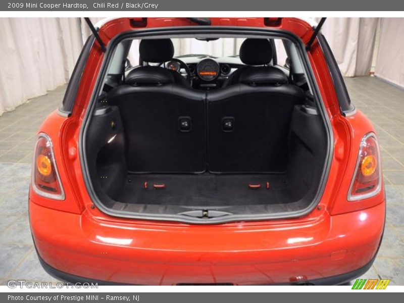 Chili Red / Black/Grey 2009 Mini Cooper Hardtop