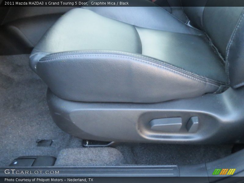 Graphite Mica / Black 2011 Mazda MAZDA3 s Grand Touring 5 Door