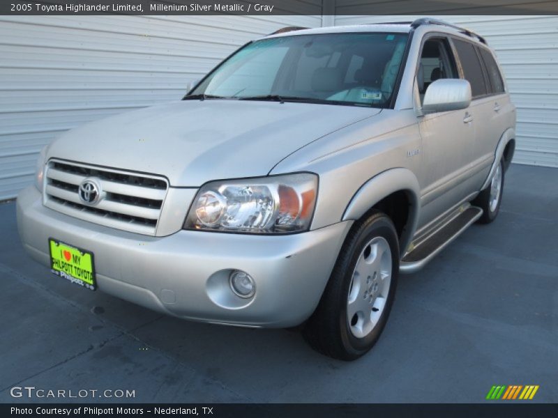 Millenium Silver Metallic / Gray 2005 Toyota Highlander Limited