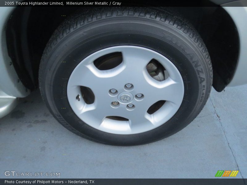 Millenium Silver Metallic / Gray 2005 Toyota Highlander Limited