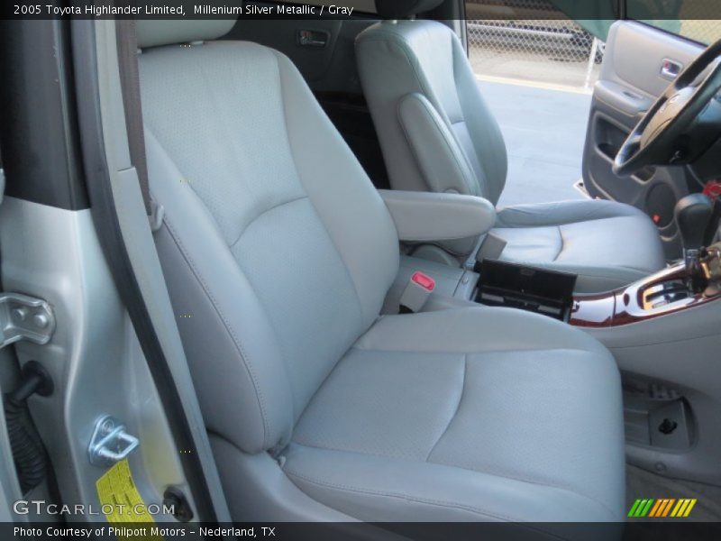 Millenium Silver Metallic / Gray 2005 Toyota Highlander Limited