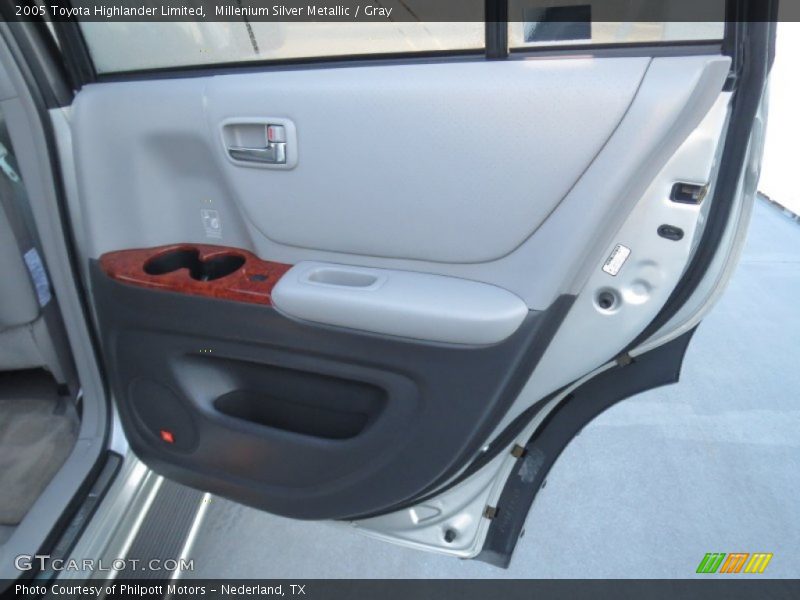Millenium Silver Metallic / Gray 2005 Toyota Highlander Limited