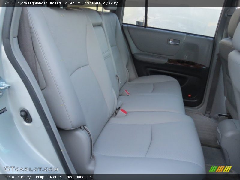 Millenium Silver Metallic / Gray 2005 Toyota Highlander Limited