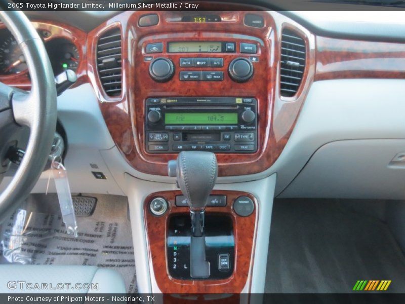 Millenium Silver Metallic / Gray 2005 Toyota Highlander Limited