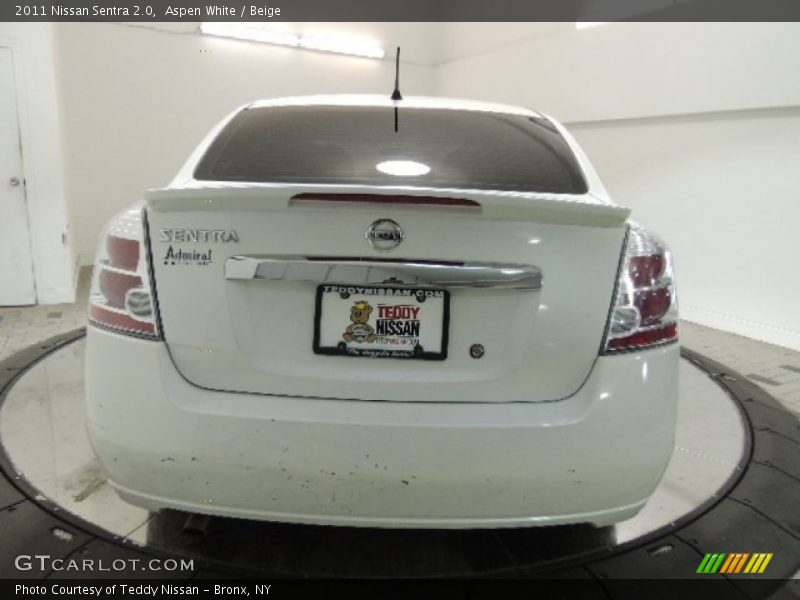 Aspen White / Beige 2011 Nissan Sentra 2.0