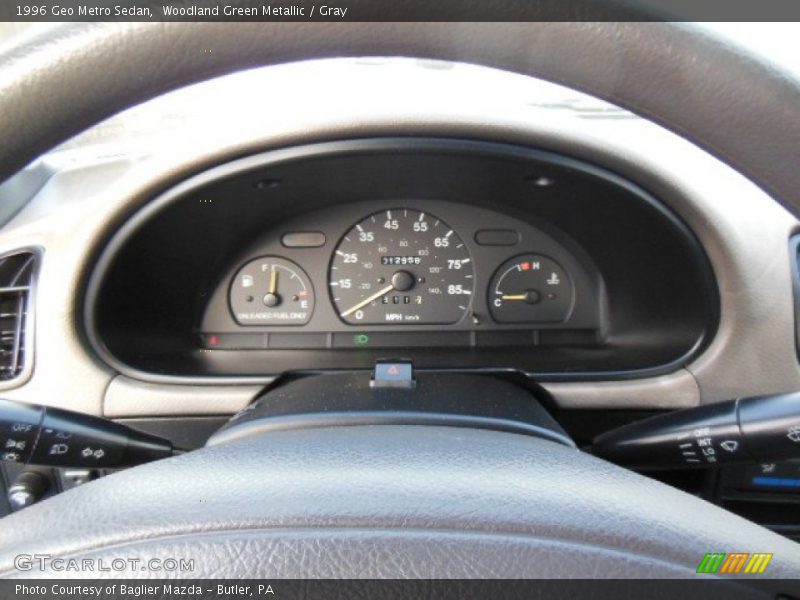  1996 Metro Sedan Sedan Gauges