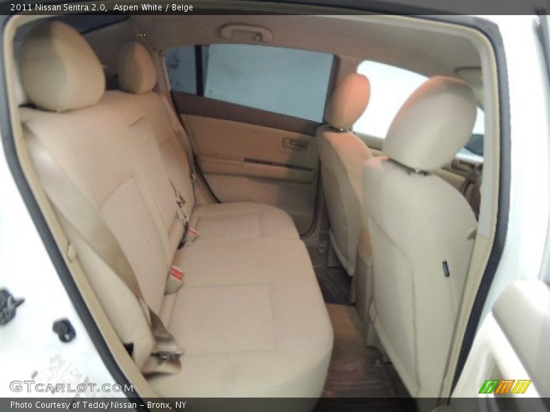 Aspen White / Beige 2011 Nissan Sentra 2.0