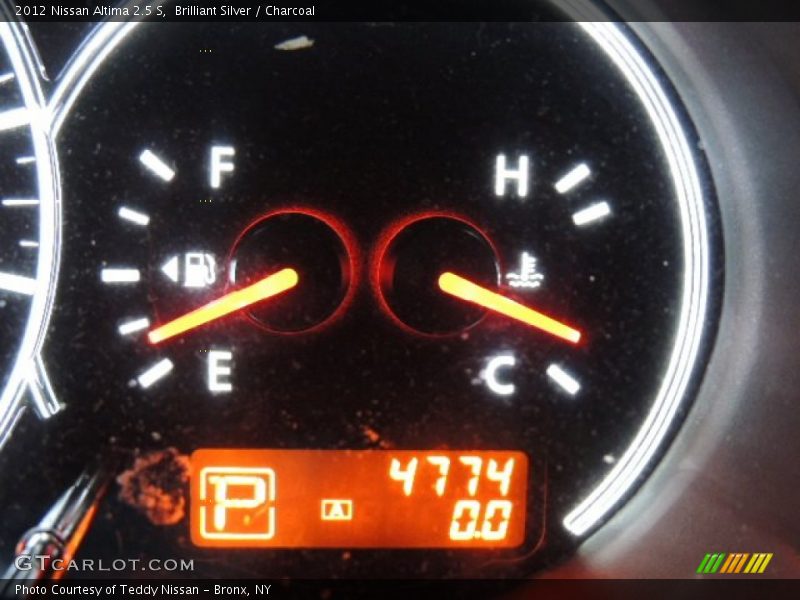 Brilliant Silver / Charcoal 2012 Nissan Altima 2.5 S