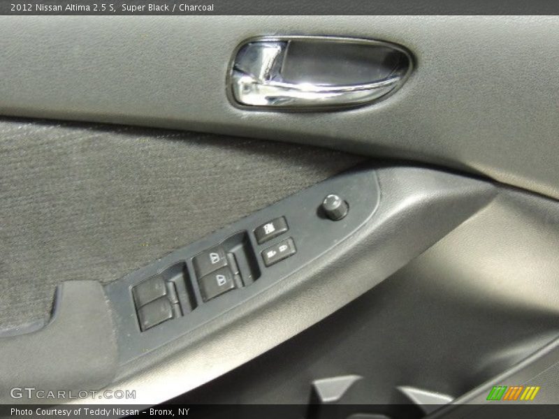 Super Black / Charcoal 2012 Nissan Altima 2.5 S