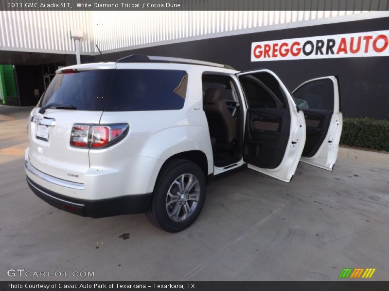 White Diamond Tricoat / Cocoa Dune 2013 GMC Acadia SLT