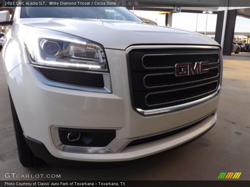 White Diamond Tricoat / Cocoa Dune 2013 GMC Acadia SLT