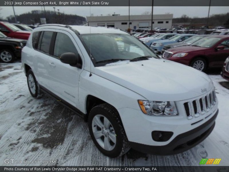 Bright White / Dark Slate Gray 2013 Jeep Compass Sport 4x4