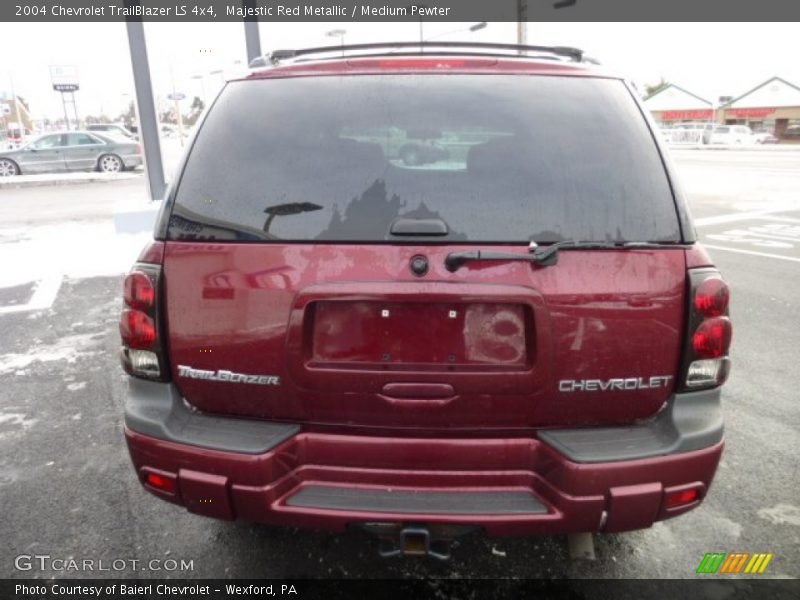 Majestic Red Metallic / Medium Pewter 2004 Chevrolet TrailBlazer LS 4x4