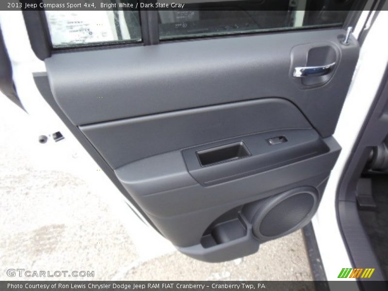 Bright White / Dark Slate Gray 2013 Jeep Compass Sport 4x4