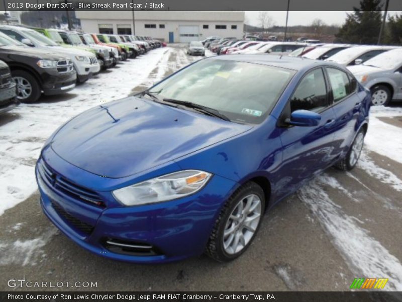 Front 3/4 View of 2013 Dart SXT