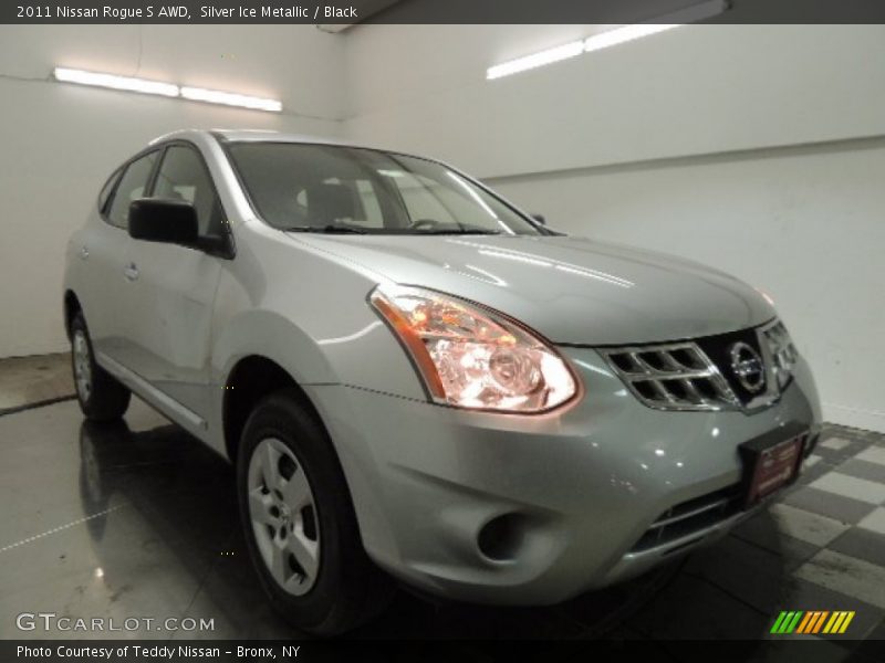 Silver Ice Metallic / Black 2011 Nissan Rogue S AWD