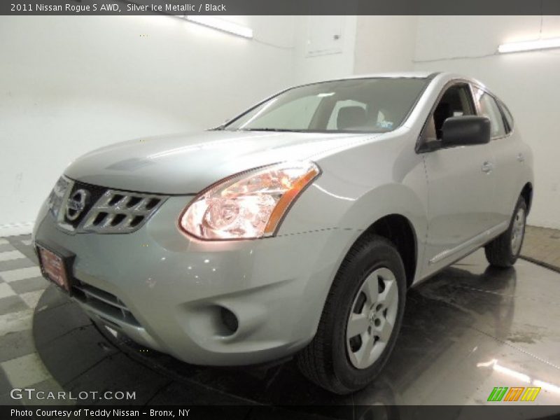 Silver Ice Metallic / Black 2011 Nissan Rogue S AWD