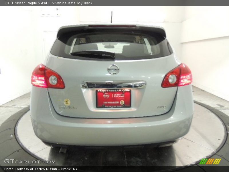 Silver Ice Metallic / Black 2011 Nissan Rogue S AWD